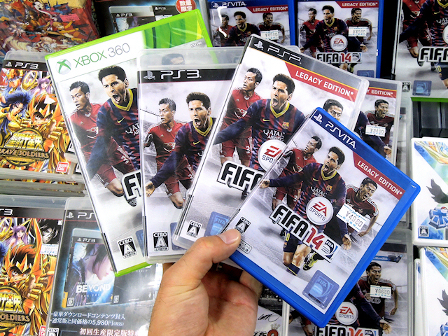 PS3/Xbox 360/PS Vita/PSP「FIFA 14 ワールドクラスサッカー」