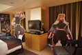 国内ホテル御三家「ホテルニューオータニ」がアニメ「鬼滅の刃」とコラボ！ 1泊18万円超のプレミアムスイートを、全集中レポート！