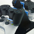 PS3/Xbox 360両対応のコントローラ充電スタンドが発売！　4台同時充電可能