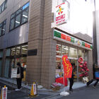 コンビニ「サンクス 外神田三丁目店」が裏通りにオープン！ 開店記念セール/抽選くじ実施、店内には電源付きイートイン席も