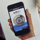 タッチでドアが解錠できる スマホ対応ドアロックシステム「Kevo」がKwiksetから！