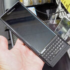 BlackBerry初のAndroidスマホ「BlackBerry PRIV」が登場！ QWERTYキーボードも搭載