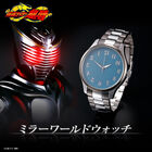 「仮面ライダー龍騎」より、ミラーワールドを凝縮した腕時計が登場!! 文字盤も、針も、すべてが鏡写し。